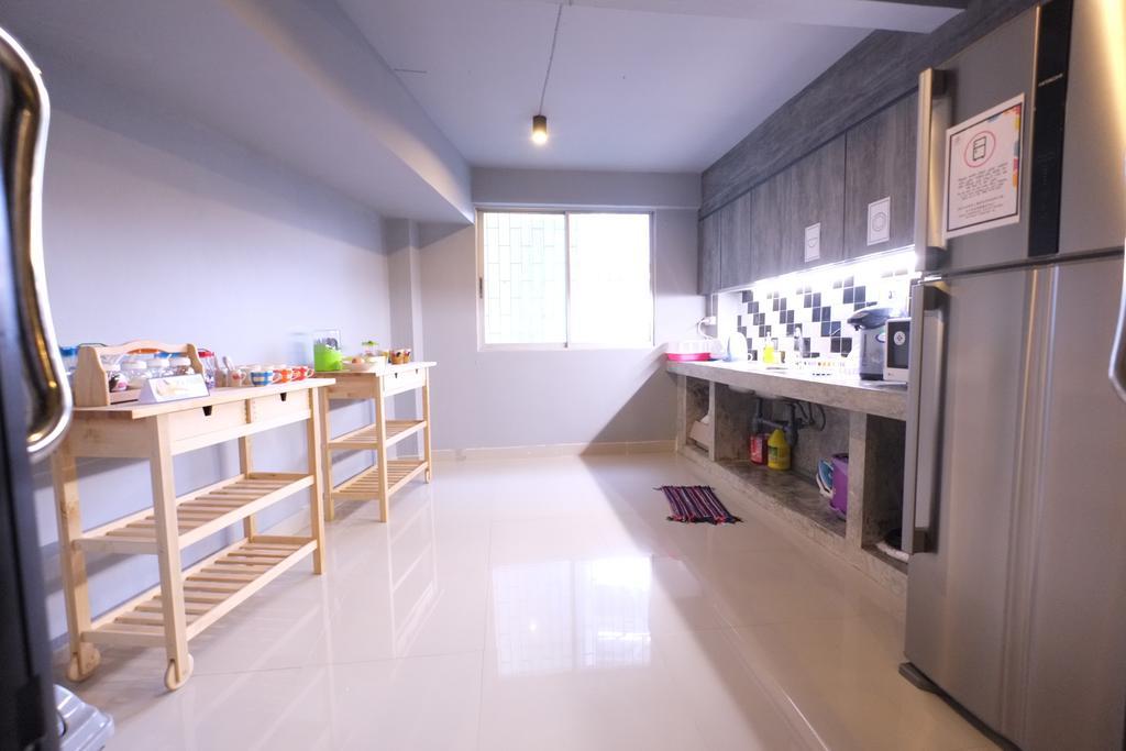 Everyday Bangkok Hostel Exterior photo