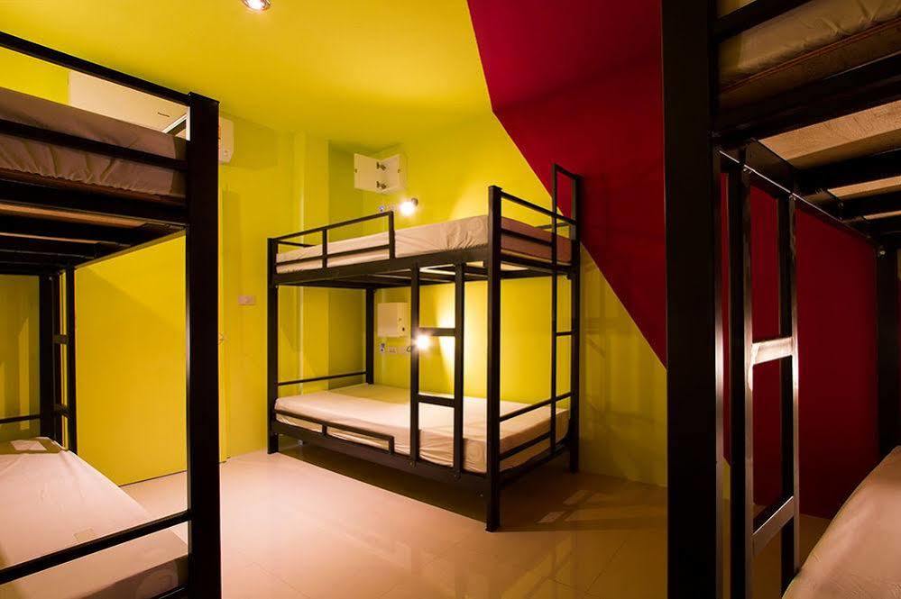Everyday Bangkok Hostel Exterior photo