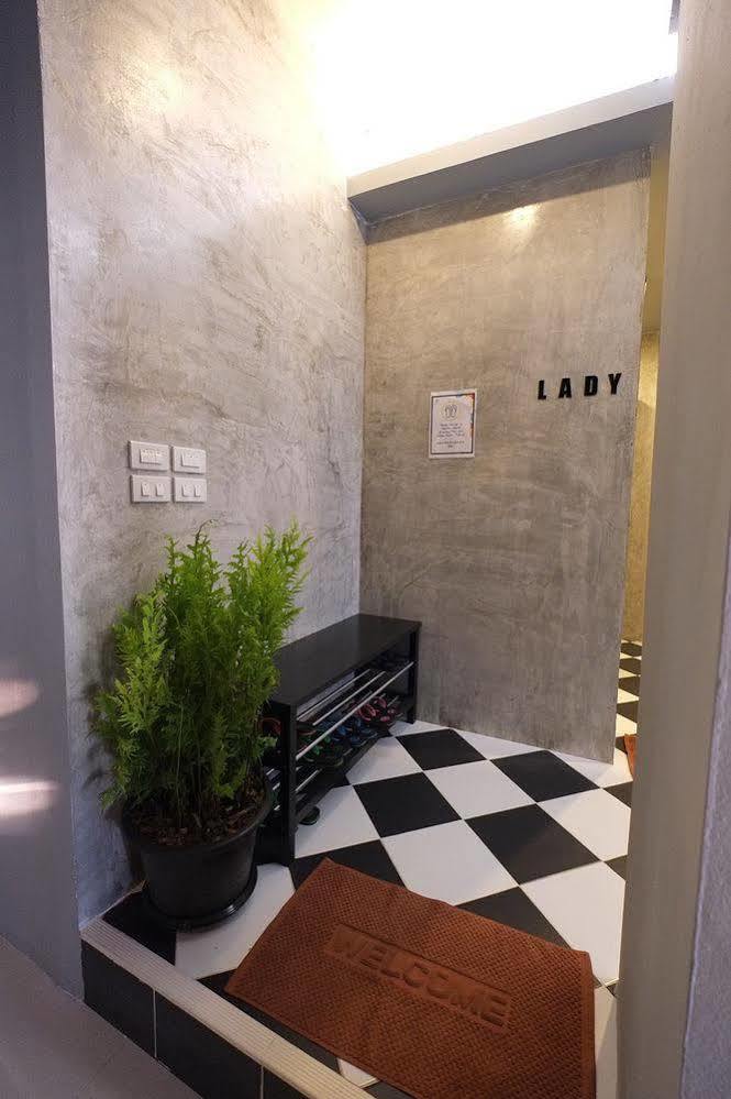 Everyday Bangkok Hostel Exterior photo